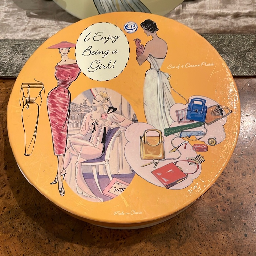 Rosanna “I Enjoy Being a Girl!” Dessert Plates